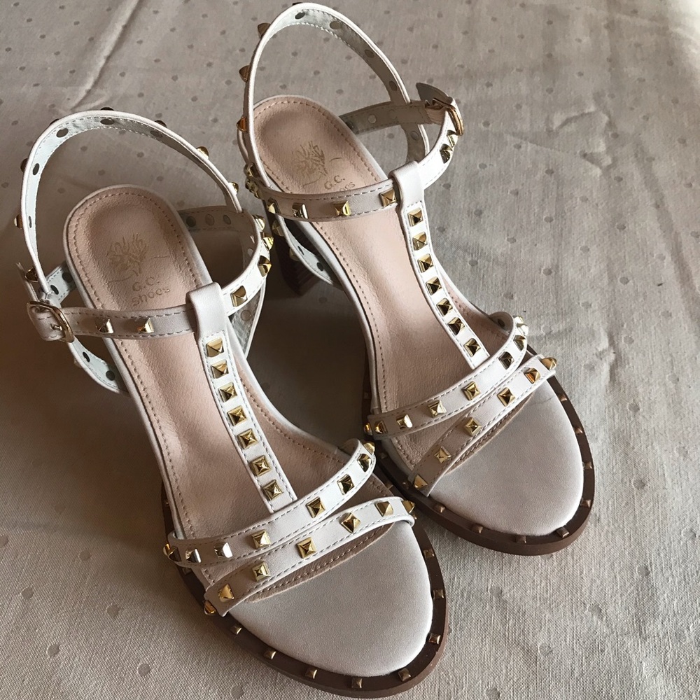 Off white Windsor studded holiday heels